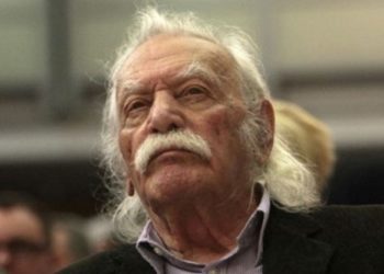 Στο νοσοκομείο «Σωτηρία» ο Μ. Γλέζος