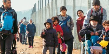 Σχέδιο της ΕΕ για φιλοξενία 100.000 προσφύγων