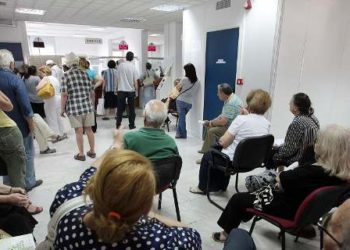 Alldaynews.gr Έξοδος πριν από τα 62 για 100.000 ασφαλισμένους-Τι ισχύει για ΙΚΑ και Δημόσιο