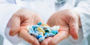 Δείτε ποιοι  ΑΝΑΣΦΑΛΙΣΤΟΙ δικαιούνται δωρεάν φάρμακα και νοσηλεία με το «παράλληλο πρόγραμμα»! Όλη η λίστα