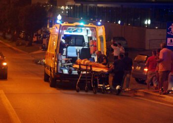 τροχαίο-ασθενοφώρο-τραυματίες