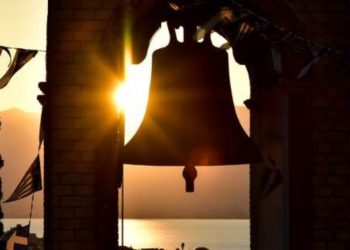 kampana-καμπαναριό-καμπάνα-εκκλησία