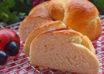 Ξέρεις γιατί το Πάσχα φτιάχνουμε τσουρέκια;