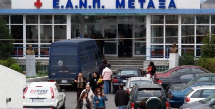 Alldaynews.gr Κινηματογραφική ληστεία στην Αχαΐα: Μπούκαραν με αυτοκίνητο σε τράπεζα και ανατίναξαν το ΑΤΜ