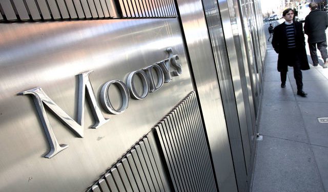 Alldaynews.gr Η Moody’s υποβάθμισε την Deutsche Bank λίγο πάνω από το junk