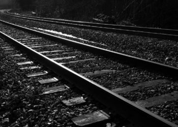 ΝΕΑ ΑΠΙΣΤΕΥΤΗ ΤΡΑΓΩΔΙΑ: Σκοτώθηκε 15χρονος στις γραμμές του ΟΣΕ