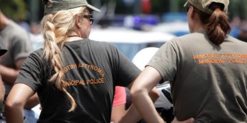 Τραγωδία!! ΠΕΘΑΝΕ η Δημοτική αστυνομικός που χαροπάλευε για μέρες-Έσωσε παιδιά από ΙΧ που έκαναν κόντρες