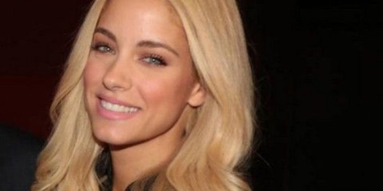 Alldaynews.gr Τα είδαμε όλα: Η Δούκισσα Νομικού με… ανύπαρκτο στρινγκ!