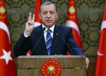 ΑΝΑΛΥΣΗ: Η Τουρκία απέφυγε το πραξικόπημα και οδεύει στη δικτατορία