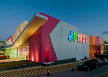 Σε σούπερ μάρκετ μετατρέπονται τα Jumbo