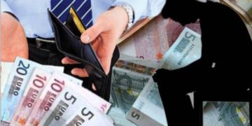 Κατασχέσεις: Ποια ποσά εξαιρούνται για οφειλές σε εφορία και ταμεία