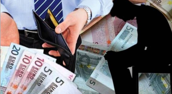 Κατασχέσεις: Ποια ποσά εξαιρούνται για οφειλές σε εφορία και ταμεία