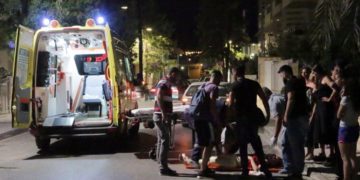 τροχαίο-ατύχημα-ασθενοφόρο-ασθενοφώρο-troxaio