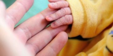 Γέννησε στα 30.000 πόδια! To απίθανο δώρο της αεροπορικής εταιρείας στο μωρό [video]