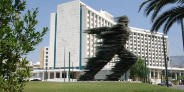 Alldaynews.gr Ένας Τούρκος, ένας Έλληνας και το …Hilton- Αλλάζει χέρια το ξενοδοχείο