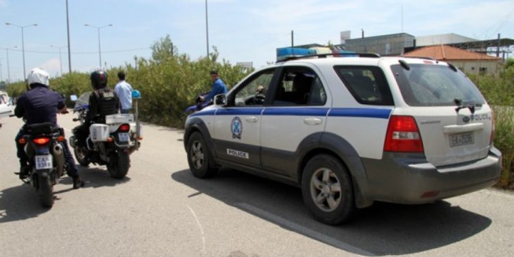 Alldaynews.gr Απόπειρα βιασμού από πρόσφυγες καταγγέλλει 20χρονη εθελόντρια