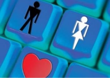 80χρονη νάρκωνε και λήστευε άνδρες που ψάρευε από σελίδες γνωριμιών!!