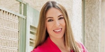 Αλίκη Κατσαβού: Και ο πρώτος της Γάμος ήταν Πάλι με Υπερήλικα Ηθοποιό!![photo]