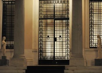 Alldaynews.gr Έφτασε ή ΔΕΝ έφτασε Τούρκος πραξικοπηματίας στη Σάμο; Η κυβέρνηση κάνει λόγο για επικίνδυνα παιχνίδια