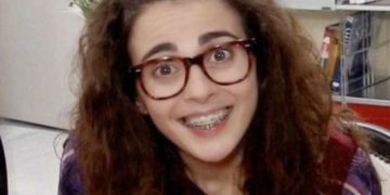 Πάθαμε ΠΛΑΚΑ!! Η Μαρία η ΑΣΧΗΜΗ με μαγιό που… κόβει την ανάσα [photos]