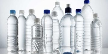 Προσοχή!! Γιατί δεν πρέπει να χρησιμοποιούμε διαρκώς το ίδιο πλαστικό μπουκάλι νερό