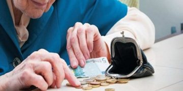 «Μαχαίρι» έως 38% σε 805.000 επικουρικές τον Σεπτέμβριο