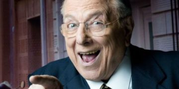 Τροχαίο ατύχημα στη Θάσο για τον Κώστα Βουτσά[photos]