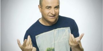 Ο Σεφερλής βλέπει τις γυναίκες από απέναντι και κοιτάει τα απόκρυφά τους!![video]