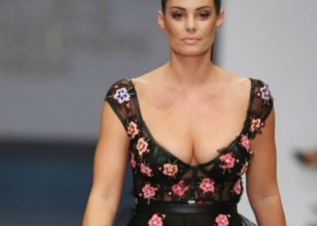 Η ώρα της αλήθειας! Δείτε πρώτη φορά το σώμα της Κορινθίου χωρίς ίχνος ρετούς