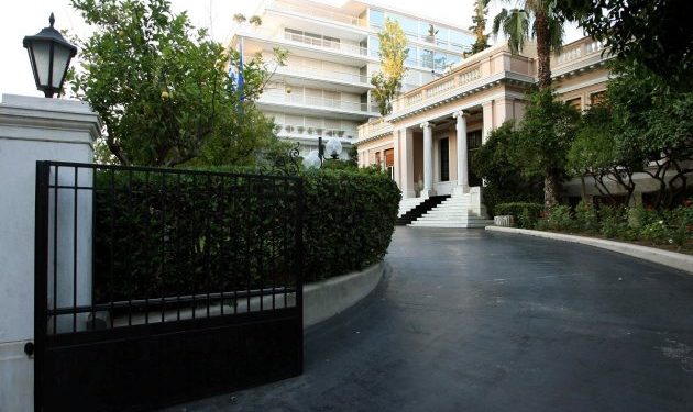 Μαξίμου: Δεν επίκειται ανασχηματισμός- Προτεραιότητα ο νόμος και το ΕΣΡ