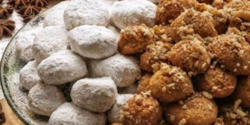 Δες Πόσες θερμίδες έχουν κουραμπιέδες και μελομακάρονα