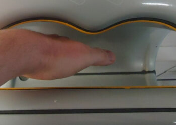 Γιατί δεν πρέπει να στεγνώνετε τα χέρια σας στα μηχανήματα αέρα στις τουαλέτες