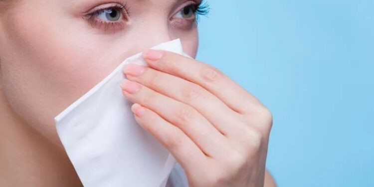 Βλέννα με αίμα από τη μύτη: Υπέρταση, λοίμωξη ή καρκίνος;