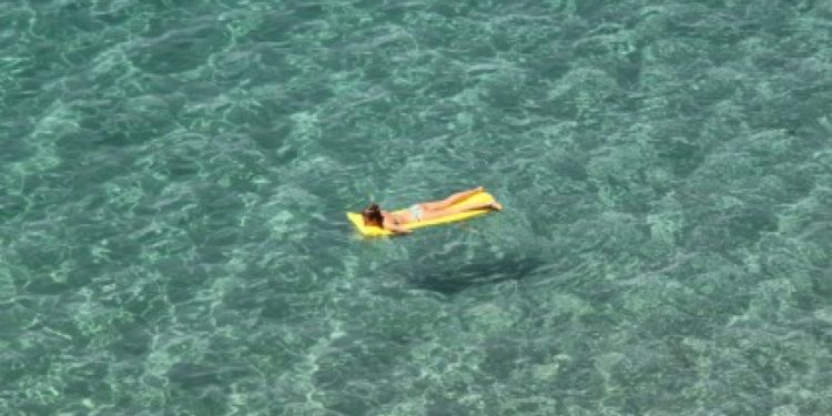 Τουρίστρια στο Ρέθυμνο ταξίδευε 20 ώρες πάνω σε ένα στρώμα