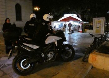 Άγριο ξύλο σε αξιωματικό της ΕΛ.ΑΣ. γιατί φωτογράφιζε την εγγονή του
