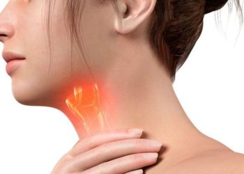 Καρκίνος του λάρυγγα: Έξι σημάδια ότι κινδυνεύετε