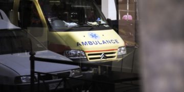 Alldaynews.gr ΕΚΑΒ-ekab-ekav-ασθενοφόρο-ασθενοφώρο-ambulance