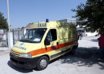 Alldaynews.gr Τραγωδία στα Καμένα Βούρλα: Πέθανε έξω από το κλειστό Κέντρο Υγείας