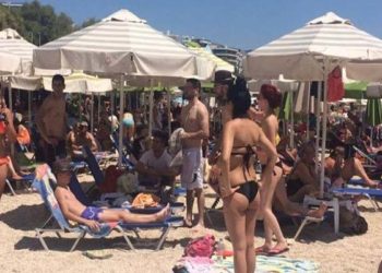 Αληθινό περιστατικό σε παραλία: «Έτσι μεγαλώνουν τα παιδιά τους κάποιοι Ελληνάρες