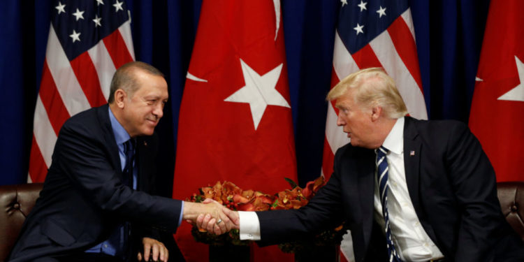 Alldaynews.gr Σκληρό «χτύπημα» Τραμπ στον Ερντογάν: Διπλασιάζω για την Τουρκία τους δασμούς σε εισαγωγές αλουμίνιου και χάλυβα! Σε ελεύθερη πτώση η τουρκική λίρα