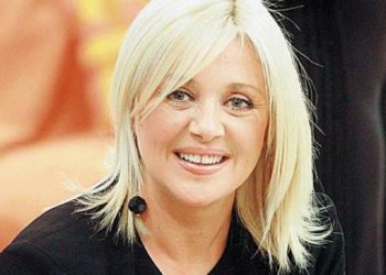 Ρούλα Κορομηλά