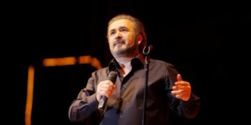 Ξεσπά ο Λάκης Λαζόπουλος: Η κοινωνία δεν ξέρει πού βρίσκεται, χρειάζεται «νεοπολίτευση»