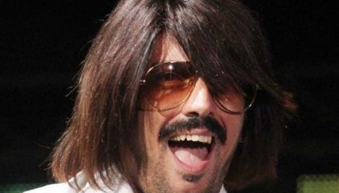 Αποκάλυψη: O Τόνι Σφήνος Χωρίς Περούκα σε Ρομαντικές Διακοπές με τη Σύζυγό του! Άλλος Άνθρωπος (εικόνες)