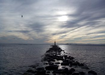 Καιρός 28ης Οκτωβρίου: Ομίχλες, αραιές συννεφιές και τοπικές βροχές – Αναλυτική πρόγνωση