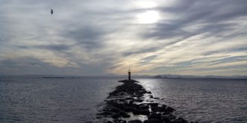 Alldaynews.gr Καιρός 28ης Οκτωβρίου: Ομίχλες, αραιές συννεφιές και τοπικές βροχές – Αναλυτική πρόγνωση