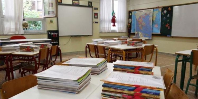 Θεσσαλονίκη: 52χρονος Δάσκαλος πέθανε μπροστά στα μάτια των μαθητών του σε σχολείο