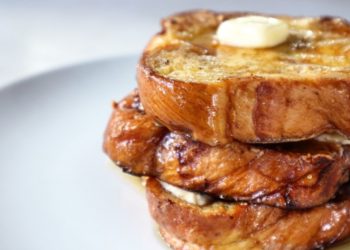 Συνταγή: Σε 5 λεπτά θα μάθεις να φτιάχνεις το πιο νόστιμο French Toast!