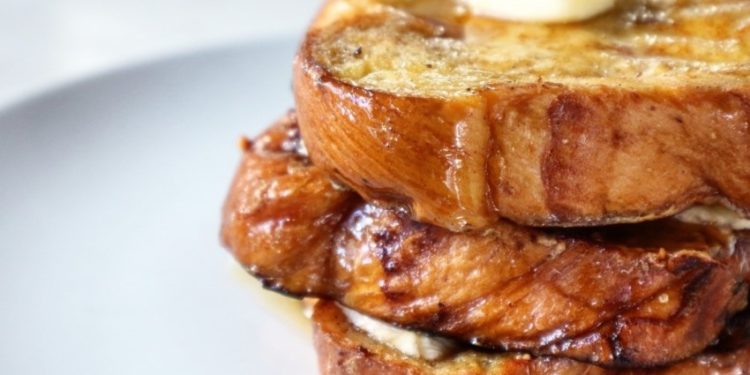 Συνταγή: Σε 5 λεπτά θα μάθεις να φτιάχνεις το πιο νόστιμο French Toast!