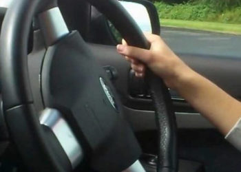 Δίπλωμα οδήγησης αυτοκινήτου απο τα 17!!