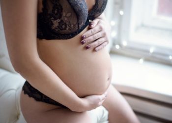 Σεξ στην εγκυμοσύνη: Ποιες στάσεις απαγορεύεται να κάνεις!